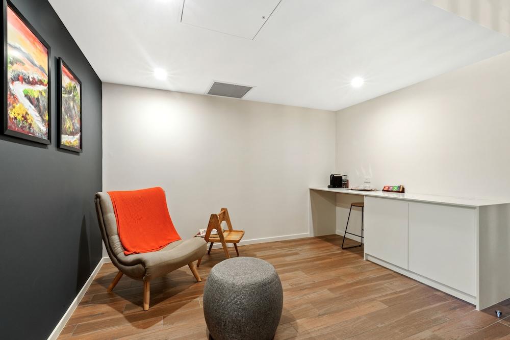 Altitude On Montville Exterior foto A room at the Australian Film Institute
